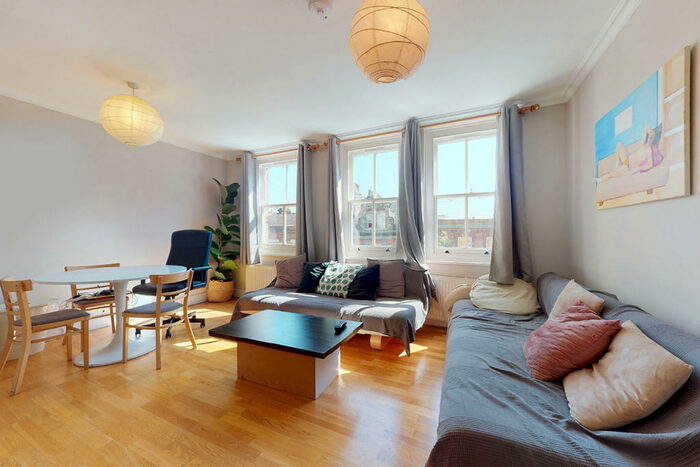 3 Bedroom Flat To Rent In Upper Street, Angel, N1