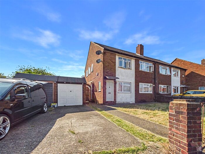 2 Bedroom Maisonette To Rent In Mimosa Road, Middlesex, UB4