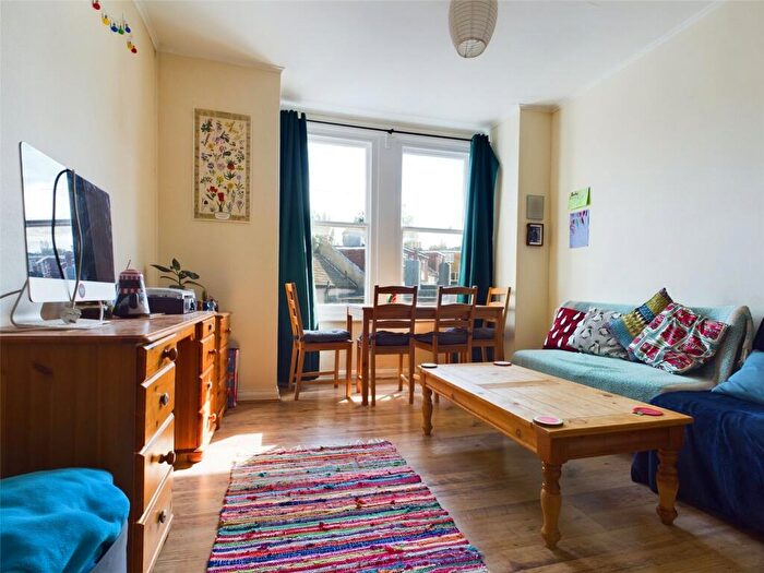 1 Bedroom Apartment To Rent In Brading Road, Brighton, BN2