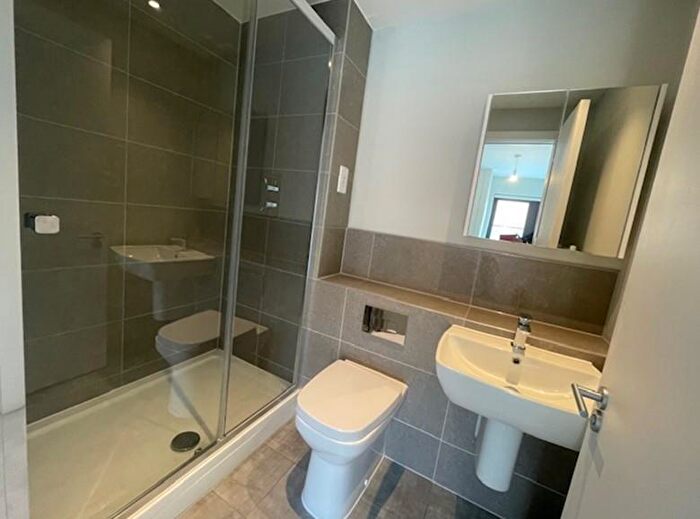 2 Bedroom Apartment To Rent In Newbury, Berkshire, RG14