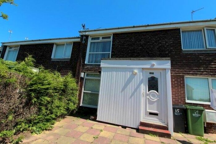 2 Bedroom Flat To Rent In Pembroke Gardens, Ashington, NE63