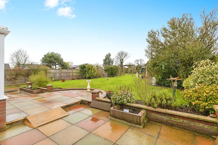 3 Bedroom Bungalow For Sale In Bellrope Lane, Wymondham, Norfolk, NR18