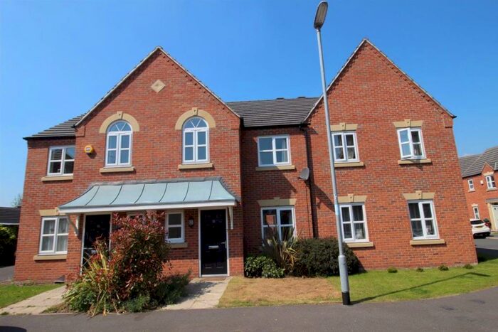 3 Bedroom House To Rent In Blakeholme Court, Staffordshire, DE14
