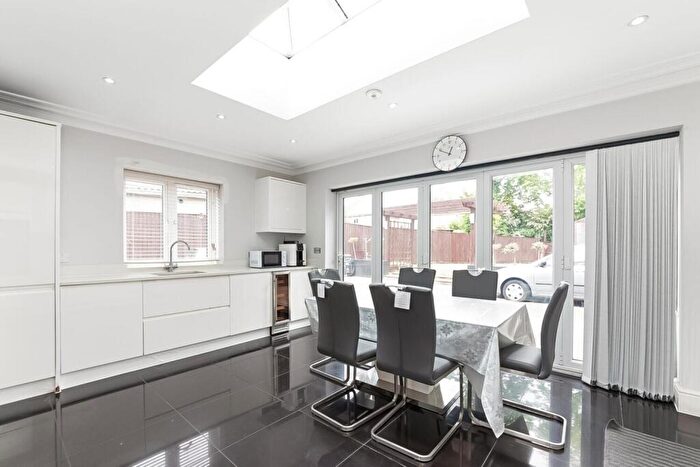 4 Bedroom House For Sale In Queen Mary Road, Crystal Palace, London, SE19