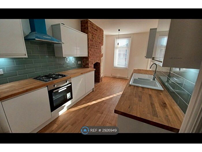 2 Bedroom Flat To Rent In Warwick Drive, Wallasey, CH45