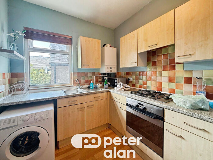 2 Bedroom Flat To Rent In Newport Road, CF24