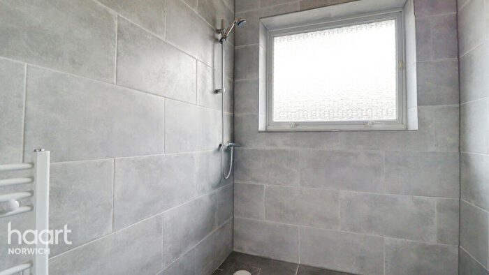2 Bedroom Bungalow To Rent In Drayton Wood Road, Norwich, NR6