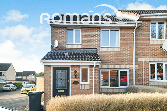 3 Bedroom House To Rent In Cobbett Close, Swindon, SN25