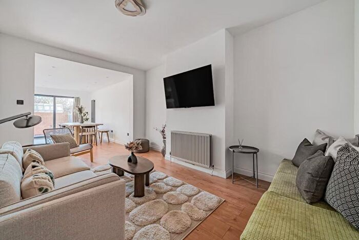 5 Bedroom Flat To Rent In Oxford, OX2