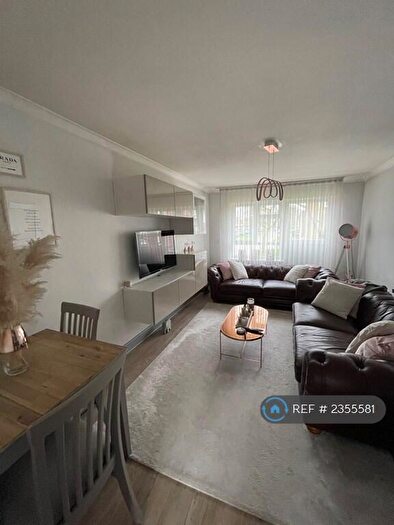 1 Bedroom Flat To Rent In Caneland Court, Waltham Abbey, EN9