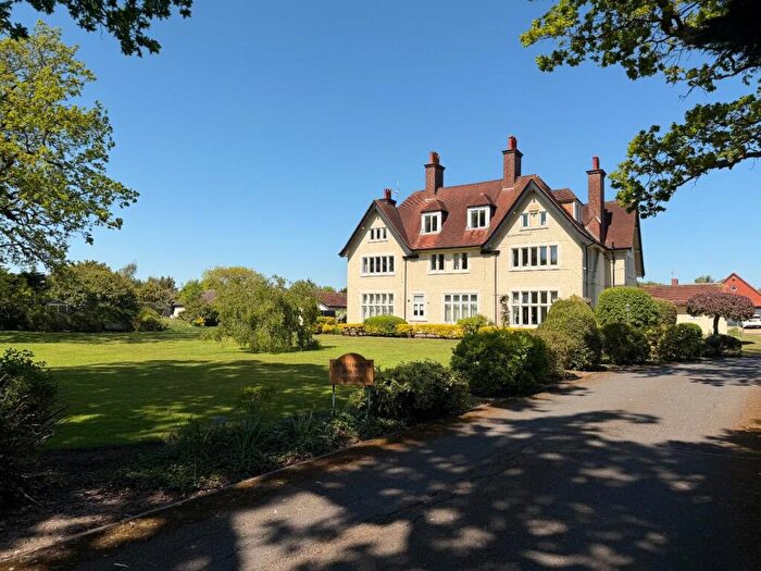 2 Bedroom Apartment For Sale In Longthorpe House Mews, Bretton, Peterborough, PE3