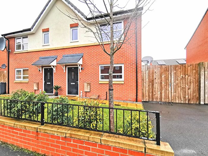 3 Bedroom Semi-Detached House To Rent In Woodpecker Road, Chorlton, M21