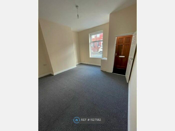 2 Bedroom Terraced House To Rent In Kelverlow Street, Oldham, OL4