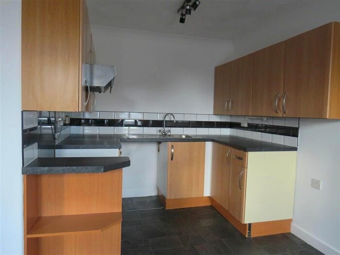 2 Bedroom Flat To Rent In Cornfields, Holbeach, Spalding, PE12