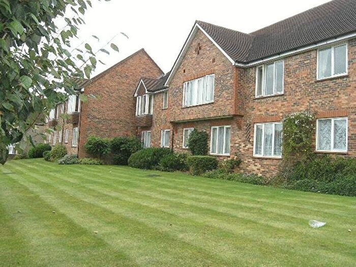1 Bedroom Retirement Property For Sale In Hillside Gardens, Barnet, EN5