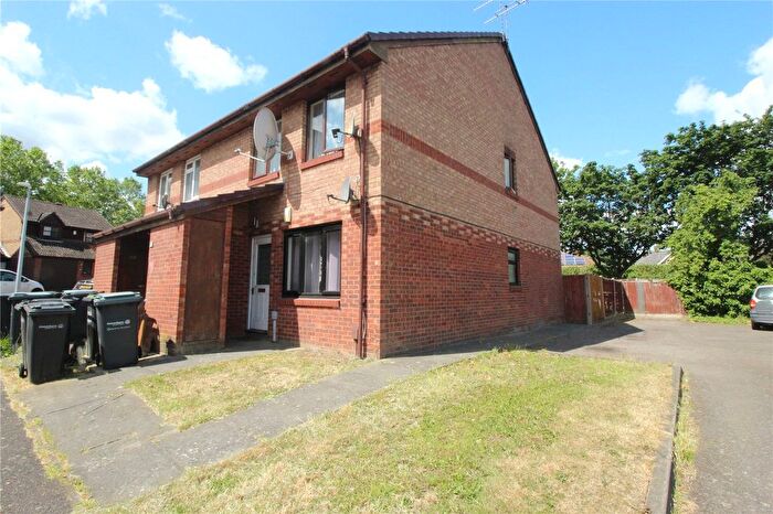 1 Bedroom Flat To Rent In Maypole Road, Gravesend, Kent, DA12