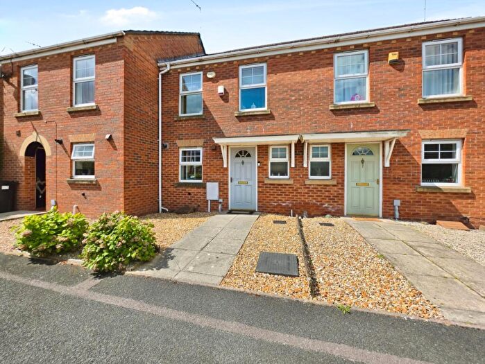 2 Bedroom Terraced House For Sale In Pebble View, Stoke-On-Trent, ST6
