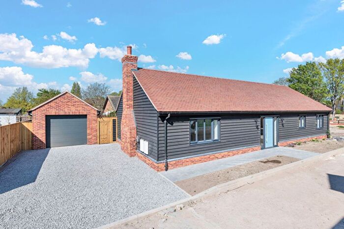 3 Bedroom Bungalow For Sale In The Cedars, Bassingbourn, SG8