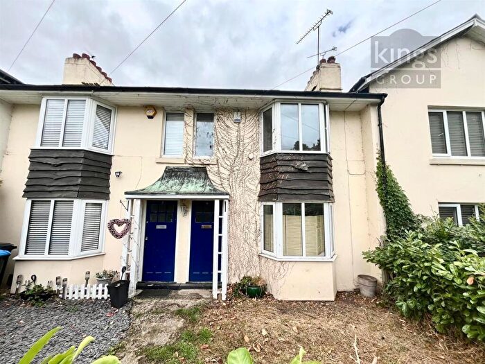 2 Bedroom House For Sale In Mott Street, London, E4