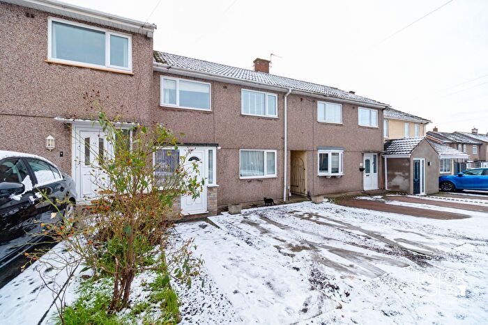 3 Bedroom Terraced House For Sale In Wordsworth Avenue, Tamworth, B79