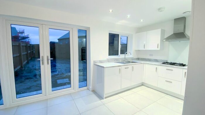 3 Bedroom Town House To Rent In Bed – Semi-Detached House, Salford, M5