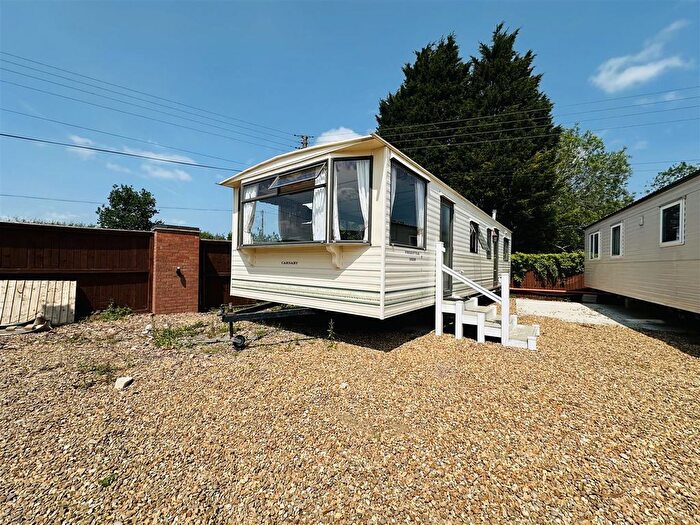 2 Bedroom Property To Rent In Sunrise Cottages, Mile Tree Lane, Aldermans Green, Coventry, CV2