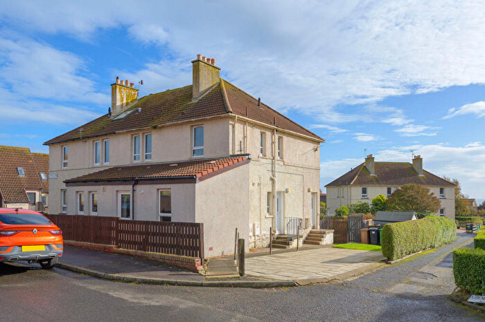 3 Bedroom Flat For Sale In Kirkmay Road, Crail, KY10
