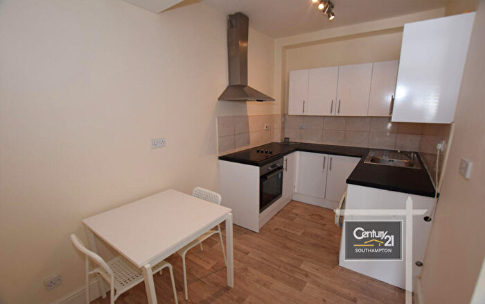 1 Bedroom Flat To Rent In |Ref: |, Terminus Terrace, Southampton, SO14