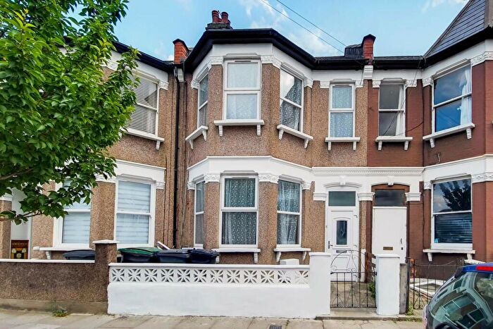 4 Bedroom Terraced House To Rent In Downhills Park Road, , Tottenham, London, N17