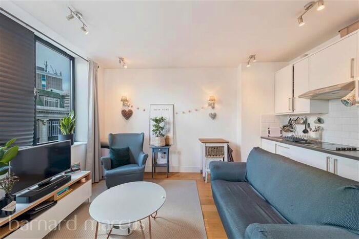 1 Bedroom Flat To Rent In Beehive Place, London, SW9