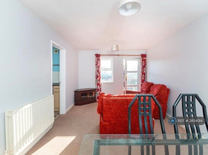 2 Bedroom Flat To Rent In St. Johns Court, Bristol, BS3