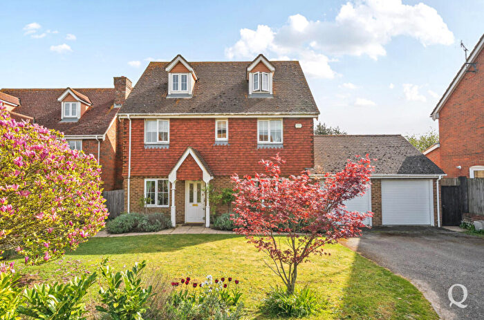 6 Bedroom Detached House For Sale In Randle Way, Bapchild, Sittingbourne, Kent, ME9