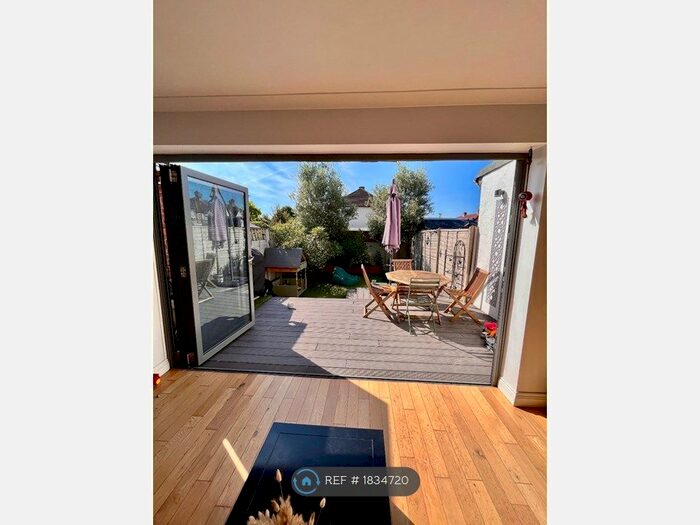 3 Bedroom Terraced House To Rent In Stourton Avenue, London, TW13