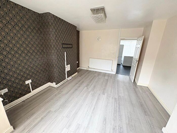 2 Bedroom Property To Rent In Worsley Avenue, Manchester, M28