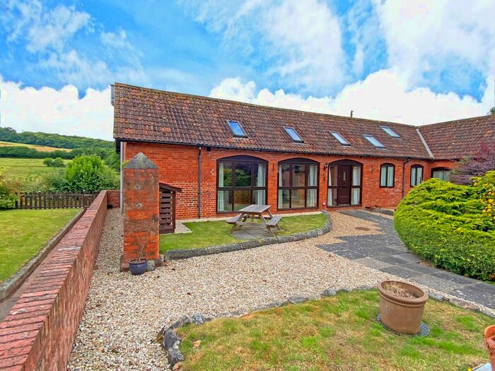 2 Bedroom Barn Conversion For Sale In Oakdene Court, Lyson, Exeter, EX6