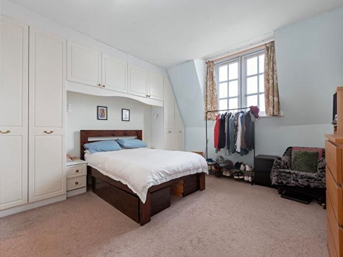 2 Bedroom Apartment To Rent In Imperial Hall, - City Road, London, EC1V