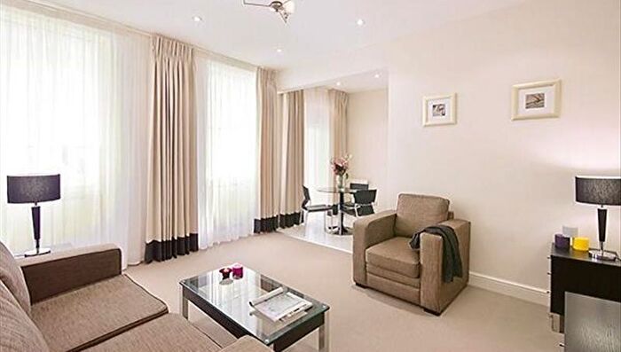 1 Bedroom Flat To Rent In Carrington Street, Mayfair, W1J