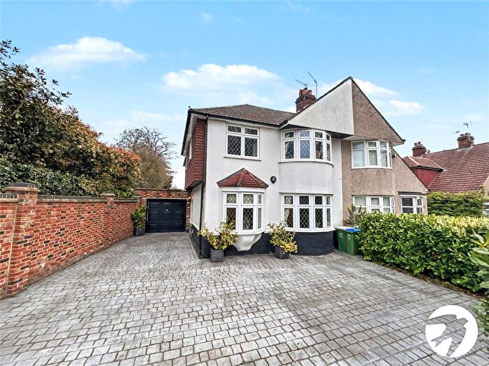 4 Bedroom Semi Detached House For Sale In Burnt Oak Lane, Sidcup, Kent, DA15