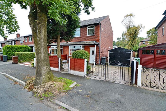 3 Bedroom Terraced House To Rent In Dalton Avenue, Whitefield, M45