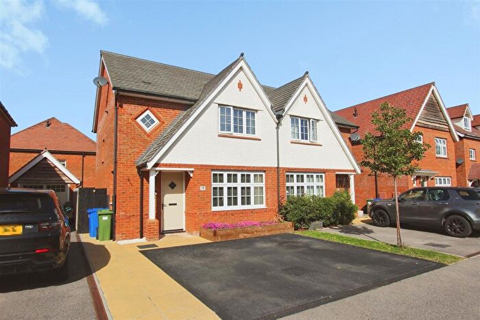3 Bedroom Semi-Detached House For Sale In Cambria Crescent, Sittingbourne, ME10