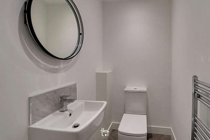 1 Bedroom Flat To Rent In Canal Street, Wigston, LE18