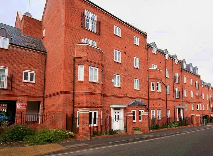 1 Bedroom Flat To Rent In Cherwell Court, Britannia Road, Banbury, Oxon, OX16