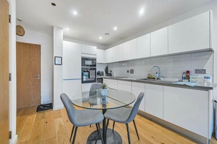 1 Bedroom Flat To Rent In The Axium, Birmingham, B1