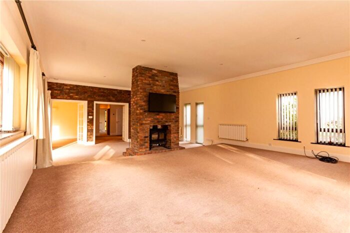 5 Bedroom Detached House To Rent In Beechwood Park, Markyate, St. Albans, AL3