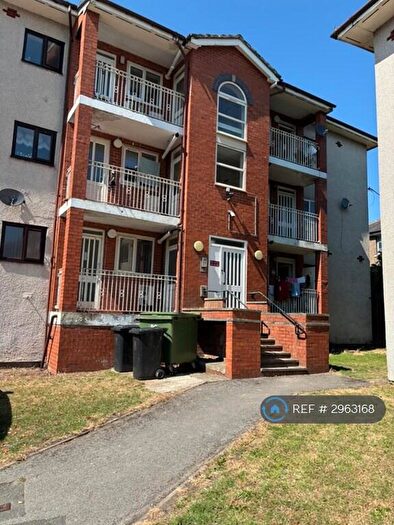2 Bedroom Flat To Rent In Regency Court, Bradford, BD8