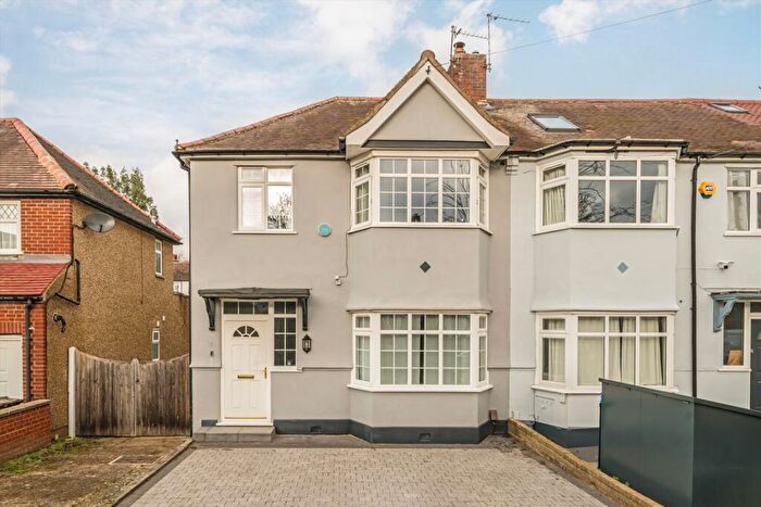 3 Bedroom End Of Terrace House For Sale In Maycross Avenue, Morden, SM4