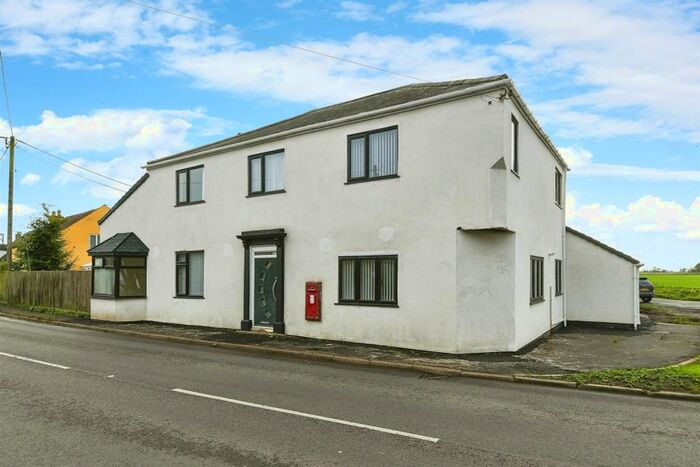 7 Bedroom Detached House For Sale In Main Road, Welney, Wisbech, PE14