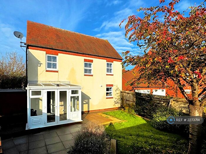 3 Bedroom Detached House To Rent In Winter Gardens Way, Banbury, OX16