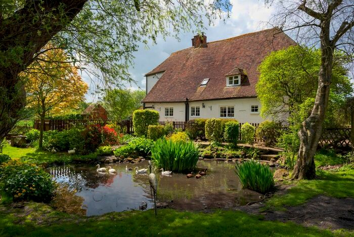 5 Bedroom Detached House For Sale In Smeeth, Ashford, TN25