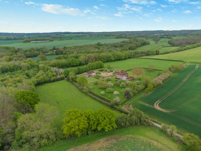 3 Bedroom Detached House For Sale In Holbeam Road, Stalisfield, Kent, ME13